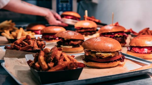 Regionales Bier und Burger