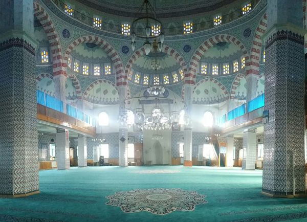 Historische Stätte trifft auf spirituelle Ruhe