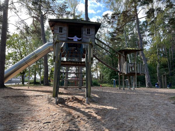 Spielspaß am Wasser für Groß und Klein