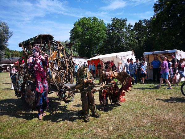 Genieße das traditionelle Altstadtfest