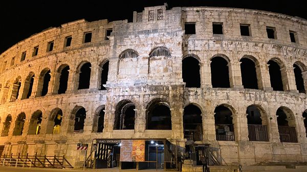 Gladiatorenkämpfe und Konzerte