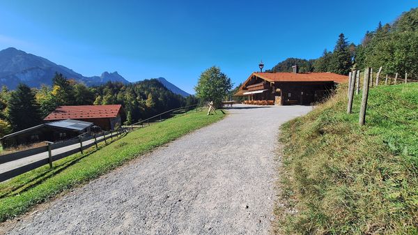 Almromantik mit Kaiserschmarrn