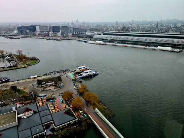 Schwindelerregende Aussichten über Amsterdam