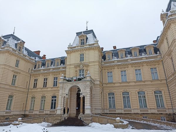 Majestätische Architektur in Lviv