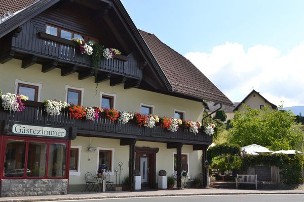 Traditionelle Küche in ländlicher Idylle