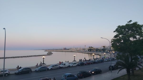 Romantische Spaziergänge am Meer