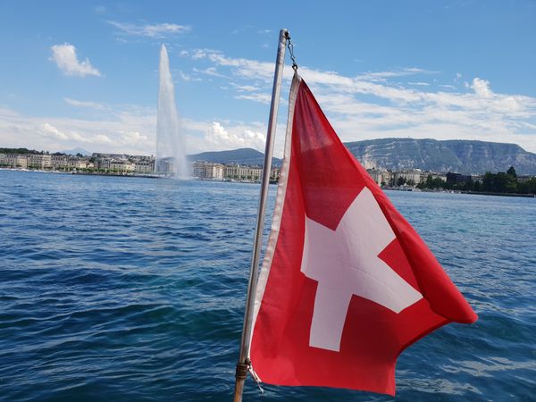 Mit dem Taxi-Boot den See erkunden