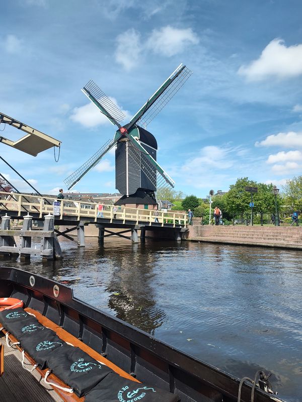 Entdecke Leiden vom Wasser aus