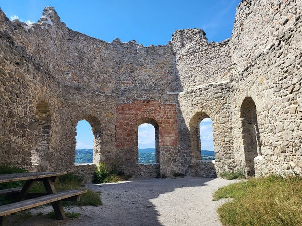 Historische Ruine mit malerischem Ausblick