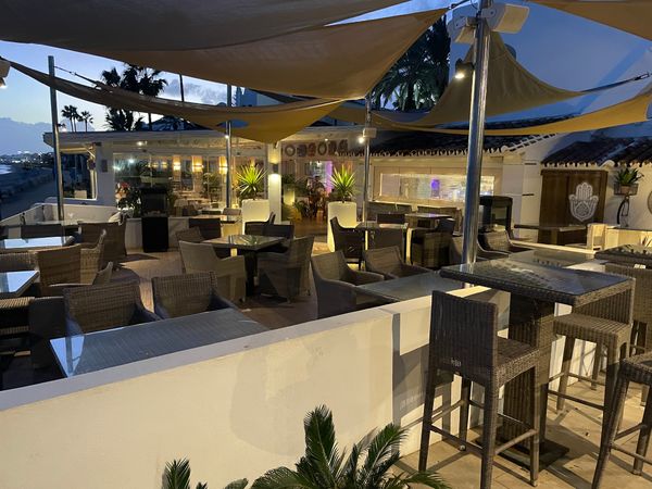 Essen mit Meerblick
