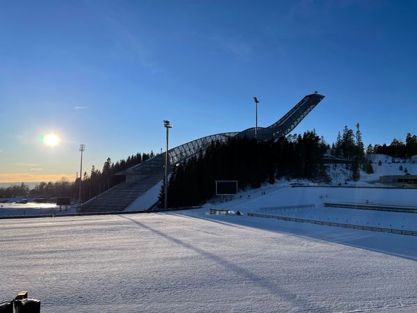 Historische Skisprünge mit Aussicht