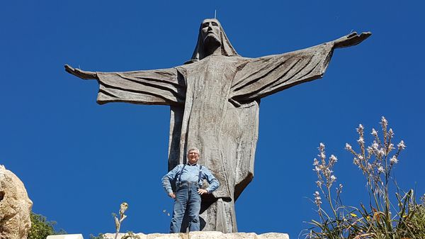 Wanderung mit Aussicht & Statue