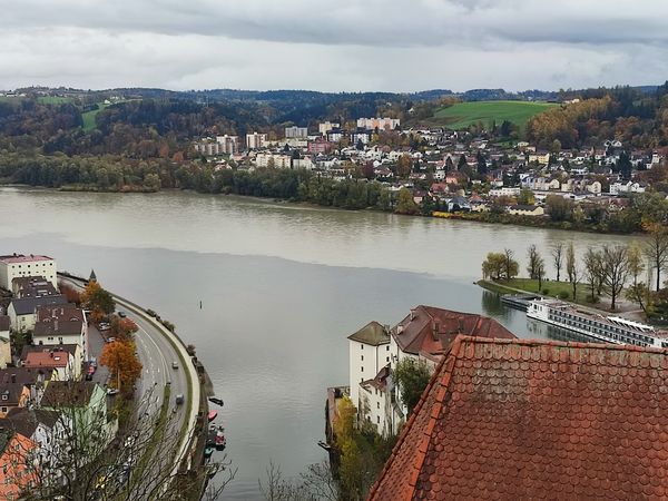 Geschichte über den Dächern Passaus