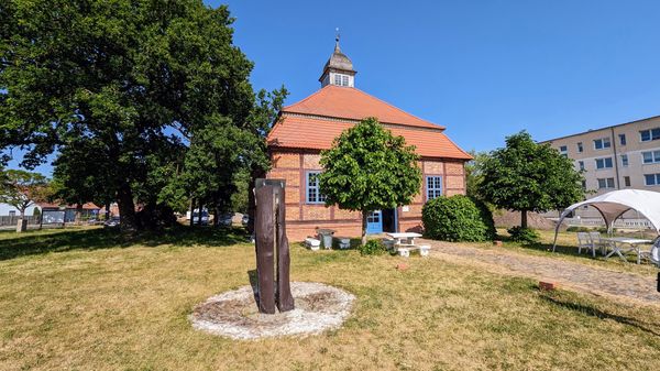 Moderne Kunst in sakraler Atmosphäre