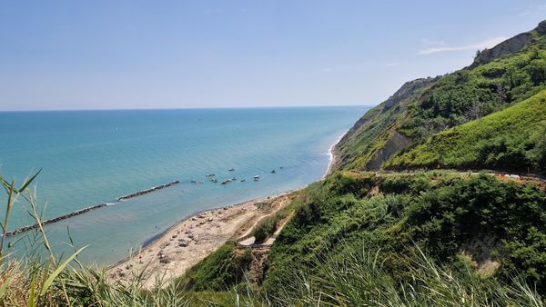 Naturpark mit atemberaubenden Küstenblicken