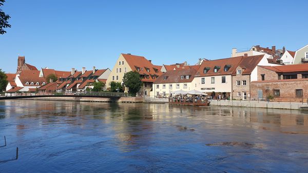 Bayerische Gemütlichkeit am Wasser