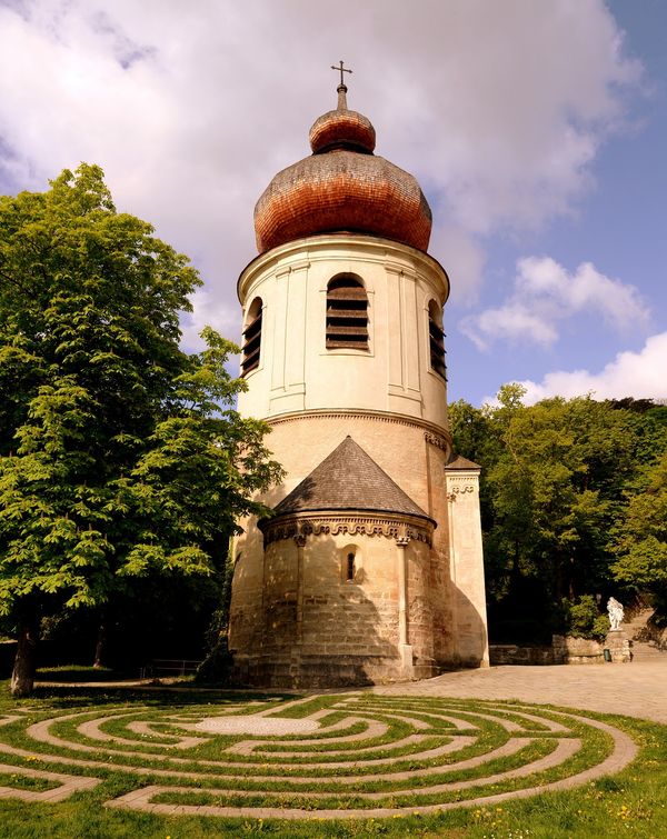 Gotische Schönheit mit beeindruckendem Altar