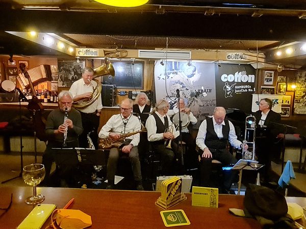 Jazz und Blues im historischen Keller