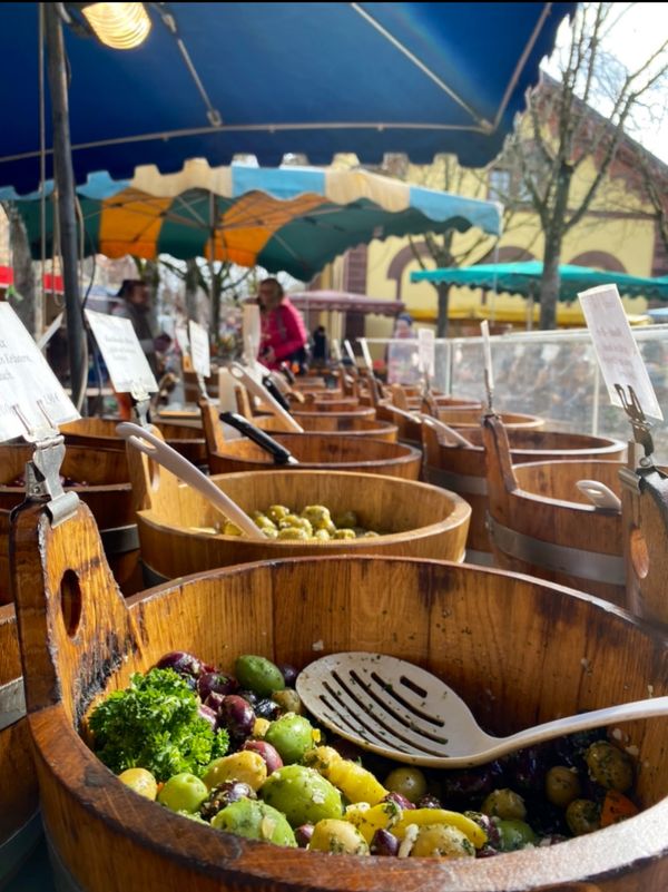 Frische Ernte direkt vom Feld – Bauernmarktbesuch