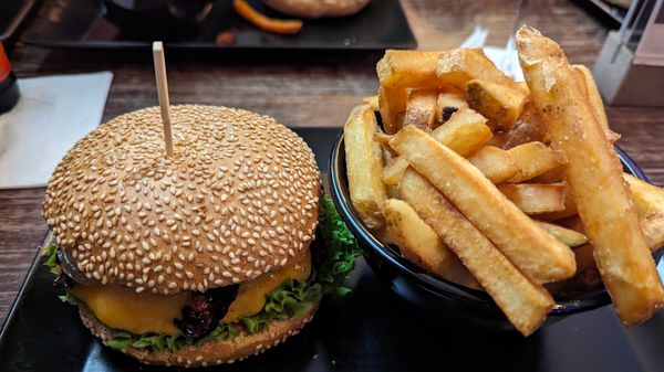 Beste Burger am Martin-Luther-Platz