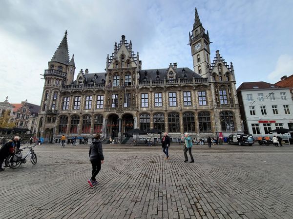 Erkunde Ghent im Lichtermeer