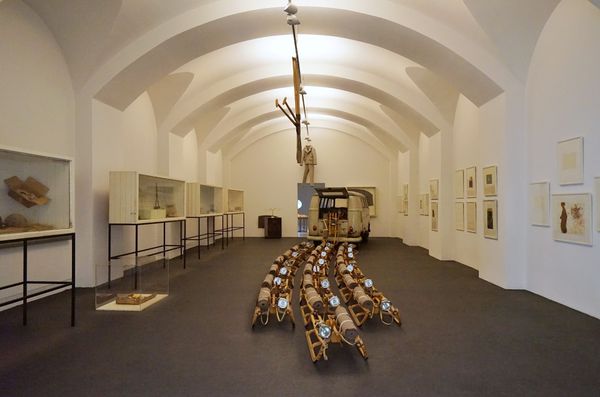 Moderne Kunst in eindrucksvollem Ambiente