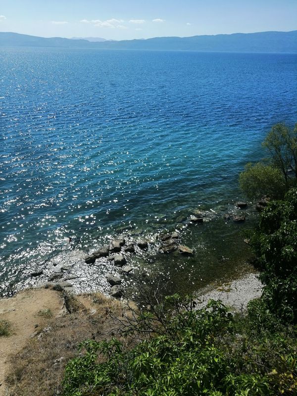 Versteckter Strand für Ruhe Suchende