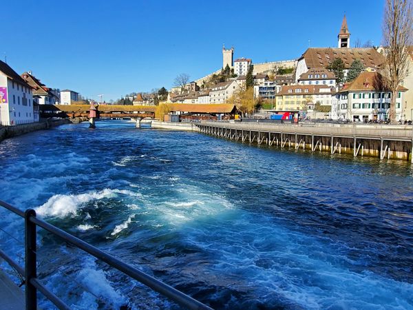 Charmante Stadt am See erkunden