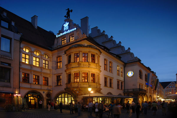Erlebe bayerische Gemütlichkeit und Tradition