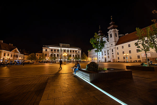 Entspannen am zentralen Hauptplatz mit historischem Flair