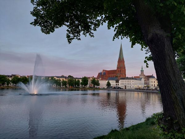 Idyllische Bootsfahrten im Herzen Schwerins