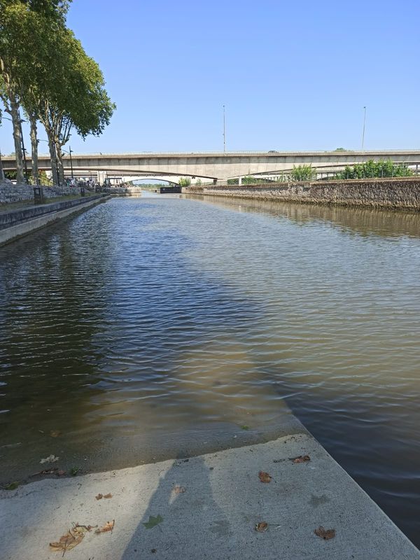 Entspannte Momente am Ufer der Loire