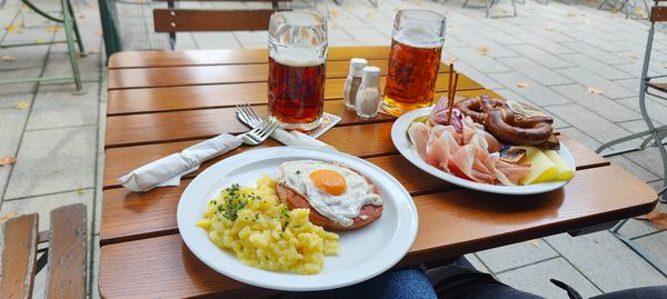 Biergarten mit Ausblick