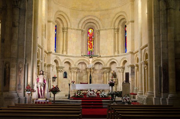 Romanische Kirchenkunst erleben