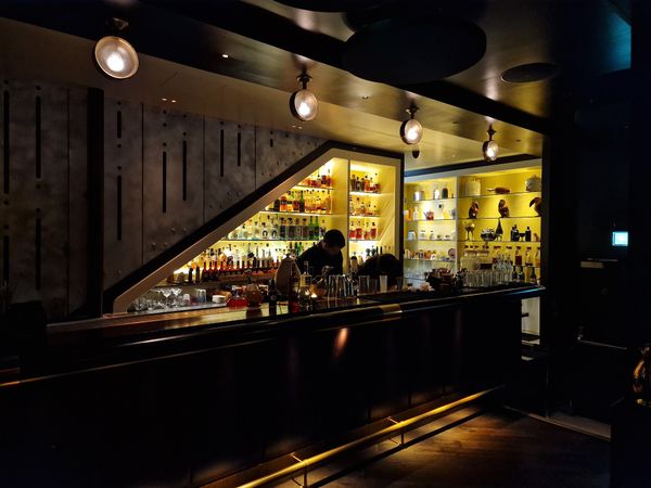 Unterirdische Jazz-Cocktailbar