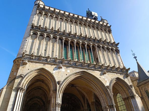 Erkunde Dijon auf den Spuren der Eule