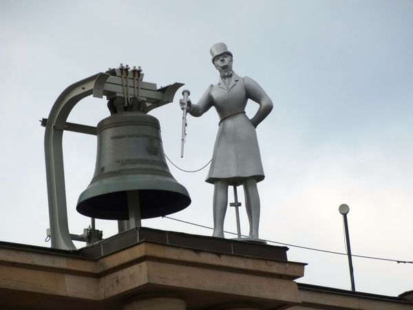 Musikalische Uhr erleben