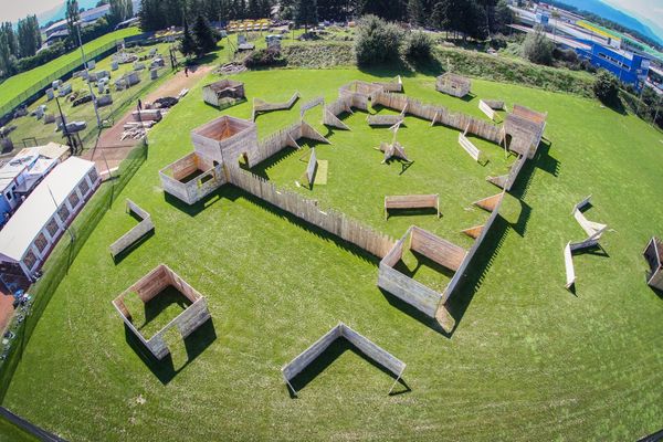 Farbenfrohes Körperkunst-Spektakel