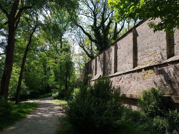 Historischer Spaziergang mit Biergartenpause