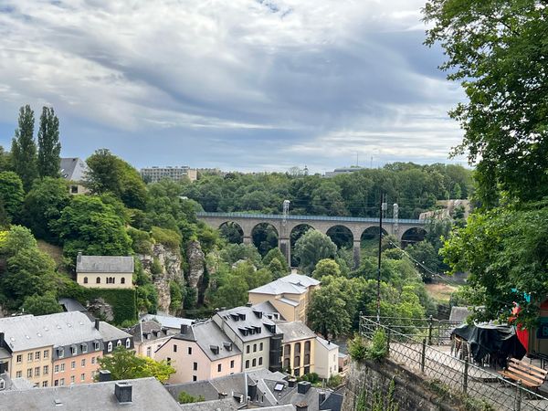 Spaziergang entlang Europas atemberaubendem Balkon