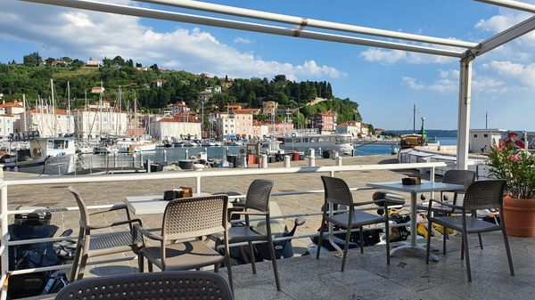 Abendlicher Spritz mit Meerblick