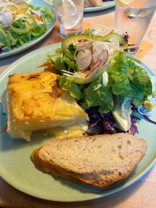 Gemütliches Frühstück im Luisenviertel