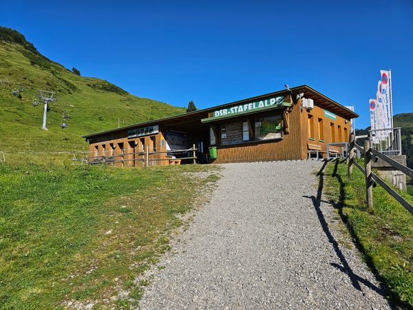 Bergpanorama mit der Seilbahn erleben