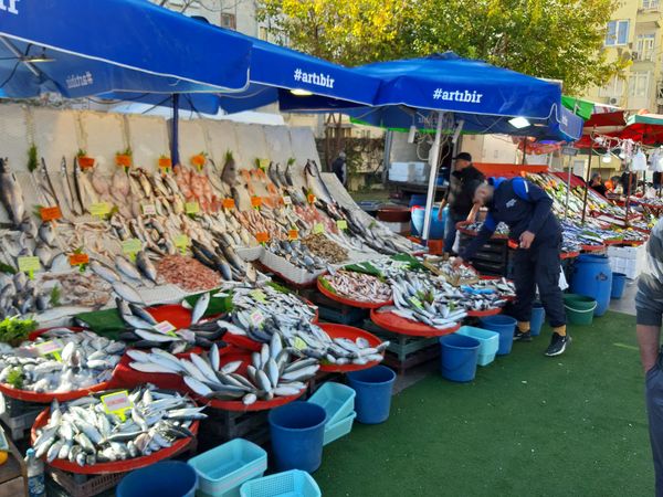 Bunte Eindrücke im türkischen Markt