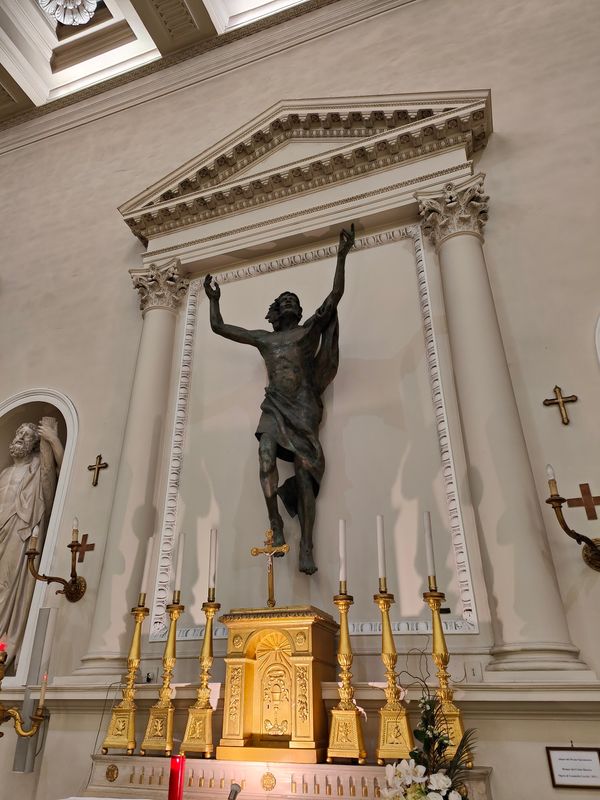 Eindrucksvolle Basilika im Herzen San Marinos