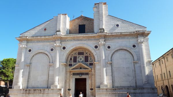 Einzigartige Renaissance-Kirche entdecken