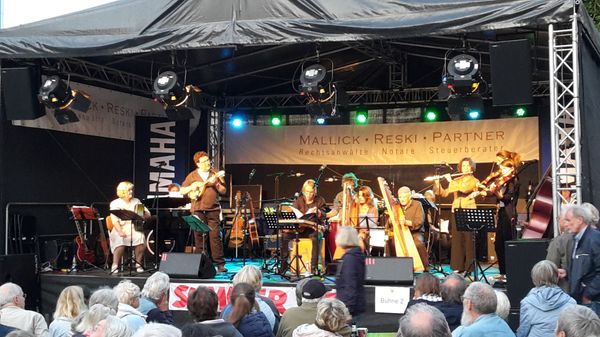 Jazz unter freiem Himmel genießen