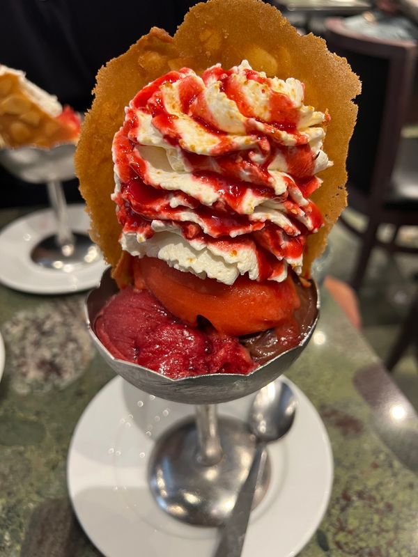 Legendäres Eis auf Île Saint-Louis