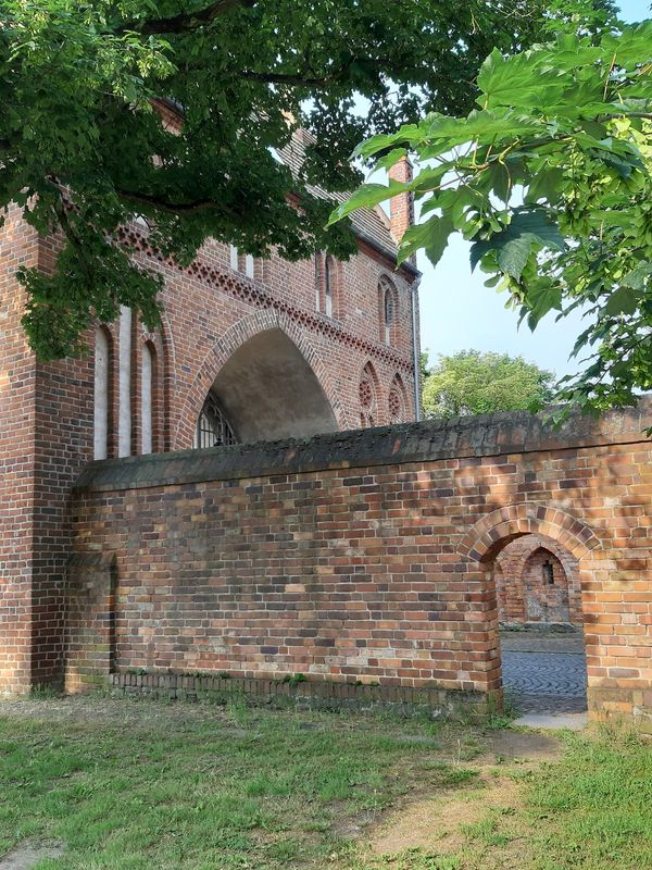 Historisches Tor mit faszinierender Architektur