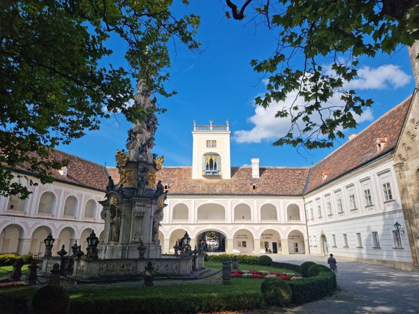 Mystisches Chorgebet im ältesten Kloster